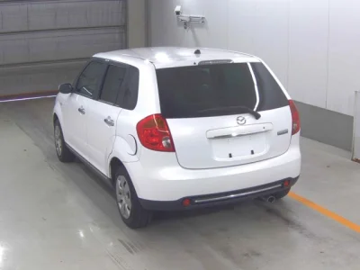 Mazda Verisa