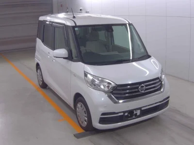 Nissan Dayz Roox