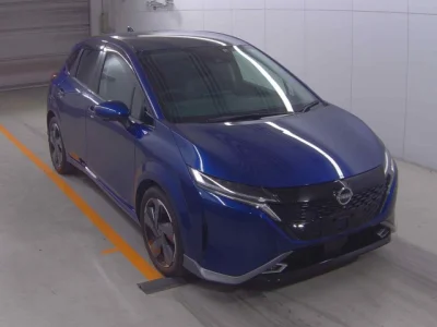 Nissan Aura