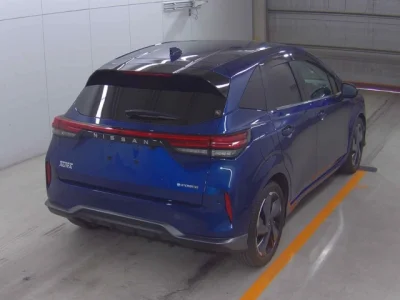 Nissan Aura