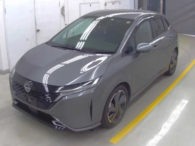 Nissan Aura