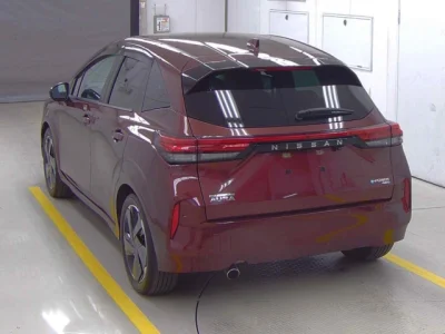 Nissan Aura