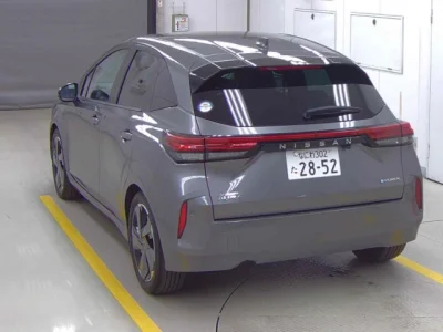 Nissan Aura