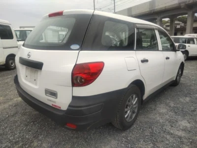 Nissan AD