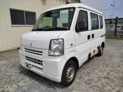 Mitsubishi Minicab Van