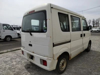 Mitsubishi Minicab Van