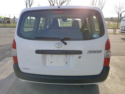Toyota Succeed