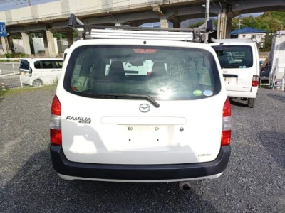 Mazda Familia S-Wagon