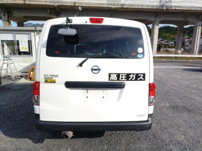 Nissan NV200