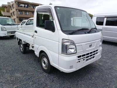 Nissan NT100 Clipper