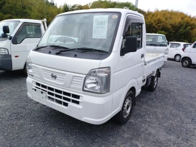 Nissan NT100 Clipper