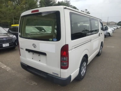 Toyota HiAce Van