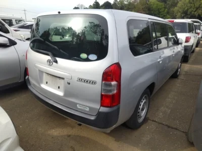 Toyota SUCCEED