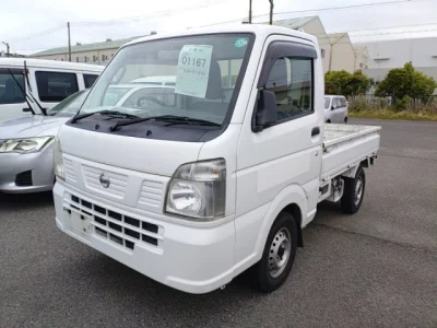 Nissan NT100 Clipper