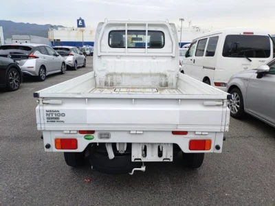 Nissan NT100 Clipper