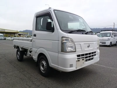 Nissan NT100 Clipper