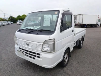 Nissan NT100 Clipper