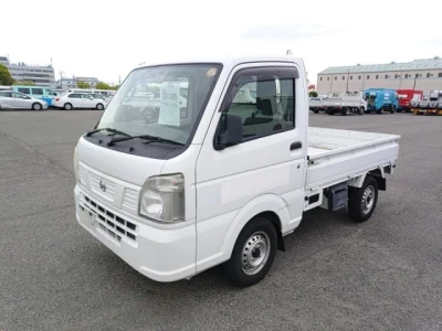 Nissan NT100 Clipper