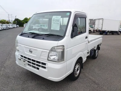 Nissan NT100 Clipper