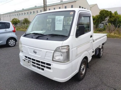 Nissan NT100 Clipper