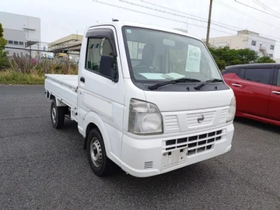 Nissan NT100 Clipper