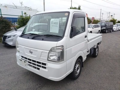 Nissan NT100 Clipper