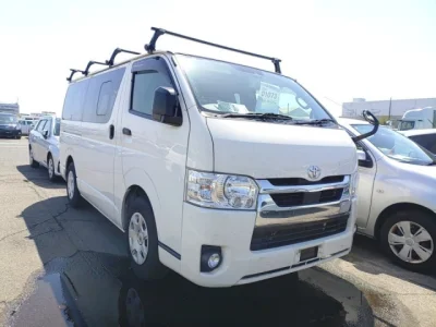 Toyota HiAce Van
