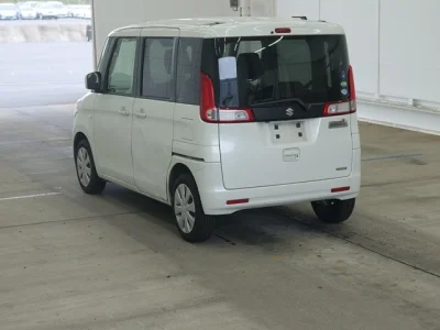 Suzuki Spacia