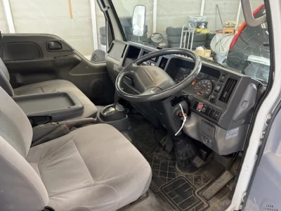Mazda Titan