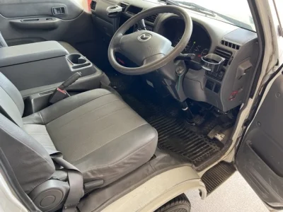 Mazda Bongo Van