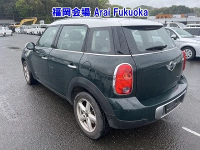 MINI Crossover