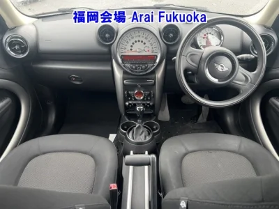 MINI Crossover