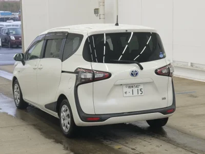 Toyota Sienta
