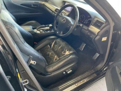 Lexus LS460L
