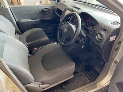 Nissan AD