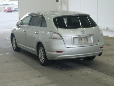 Toyota Mark X Zio