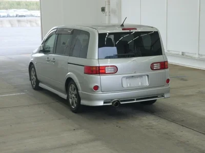 Nissan Lafesta