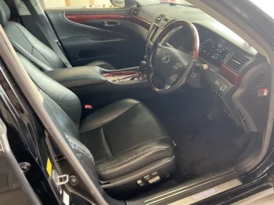 Lexus LS460L