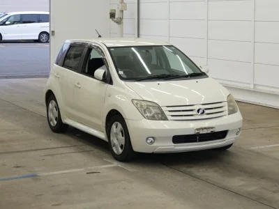 Toyota Ist
