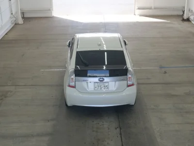 Toyota Prius PHV