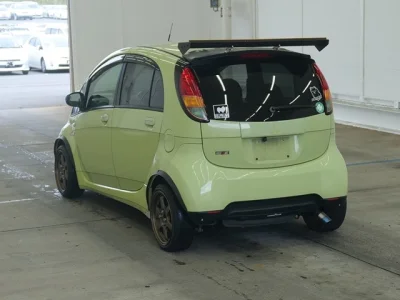 Mitsubishi I