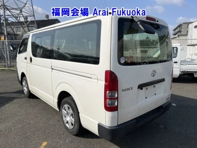 Toyota HiAce Van