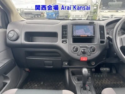 Nissan AD