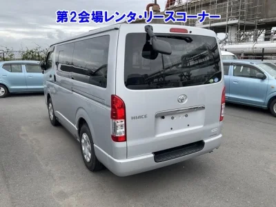 Toyota HiAce Van