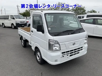 Nissan NT100 Clipper
