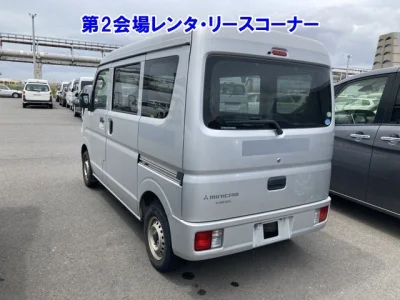 Mitsubishi Minicab Van