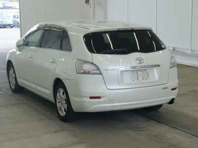 Toyota Mark X Zio