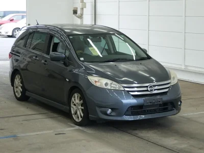 Nissan Lafesta
