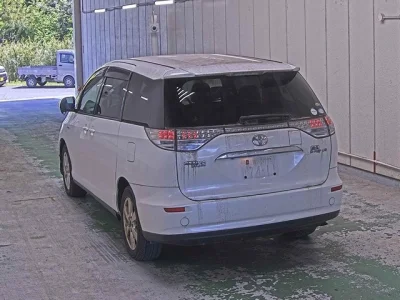 Toyota Estima Hybrid