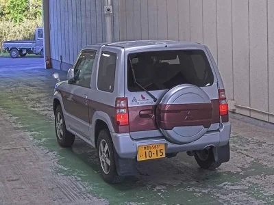 Mitsubishi Pajero Mini
